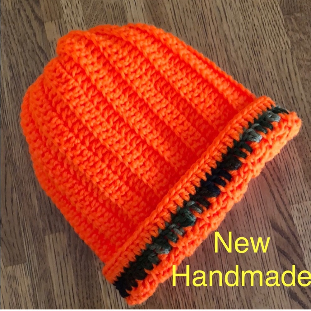 New handmade Bright orange hunting beanie camouflage trim crochet #M-103 - Picture 1 of 5